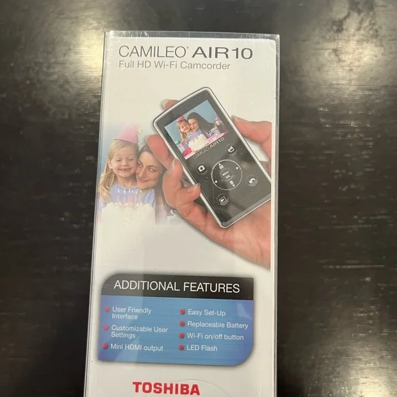 Toshiba Camileo AIR10 NWT Full HD WI-FI Camcorder - Picture 5 of 6